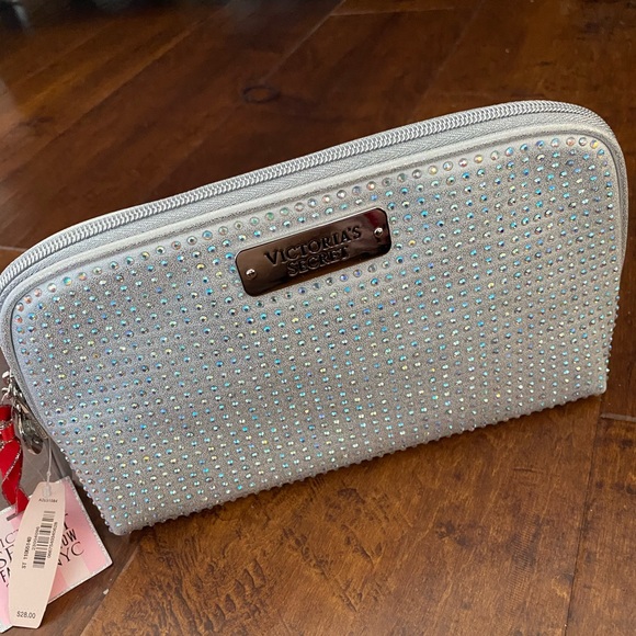 Victoria’s Secret Limited Edition Cosmetic Bag - Picture 2 of 7